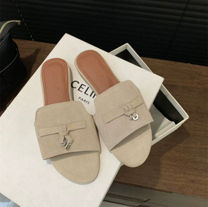 Nana's Matte Leather French Flat Sandals